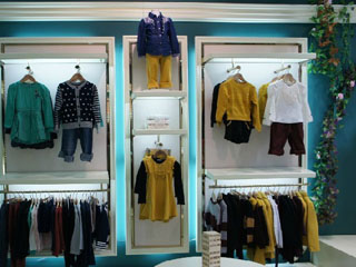 泡泡噜童装杭州萧山店店面形象图