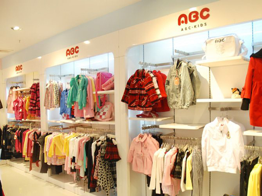 abc童装童鞋店面展示