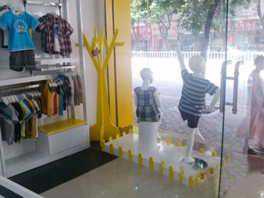 玛琪曼蒂店面展示