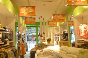 贝甜店面形象展示