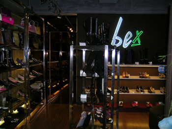 bex女鞋专卖店展示