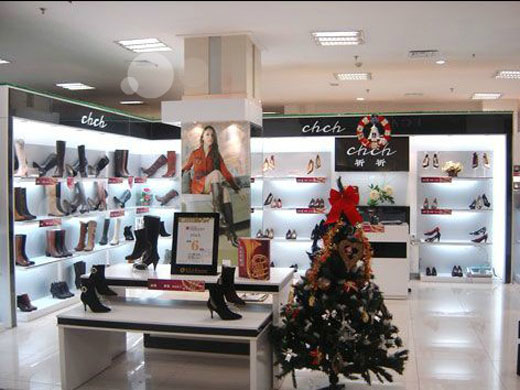 chch品牌女鞋店面展示