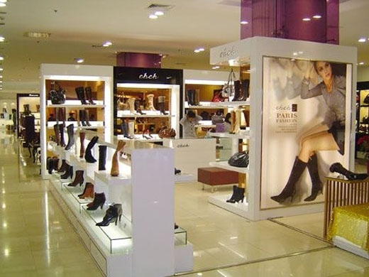 chch品牌女鞋店面展示