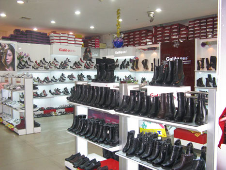 嘉俪多女鞋店面展示