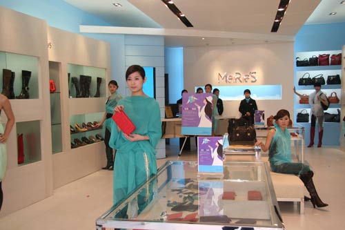 美丽佳人店面形象展示