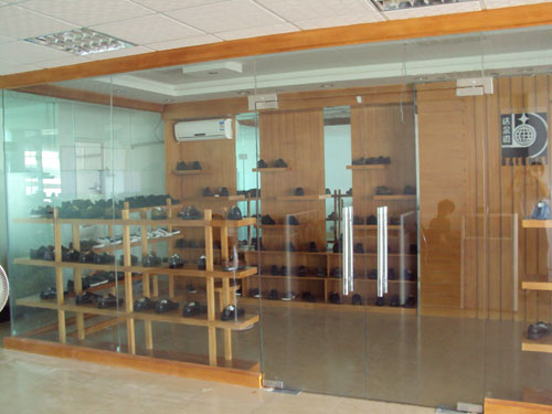 达尔迈品牌皮鞋展厅