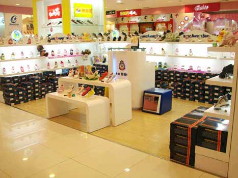 安徒生童鞋店面展示