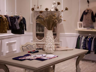 EissyKids童装店面形象