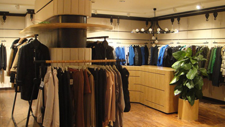 MOING莫名品牌女装店铺图