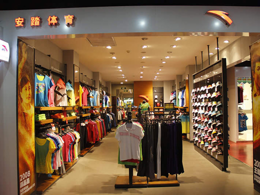 安踏运动终端形象展示