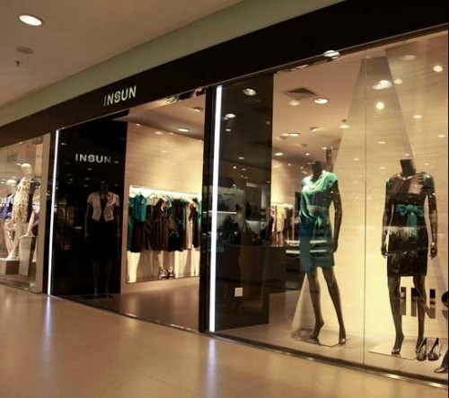 恩裳店面形象展示