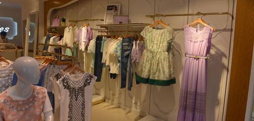 威兰西实体店铺展示