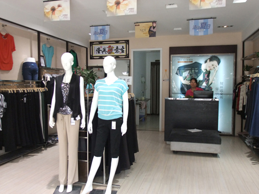 娅丽达店面形象展示