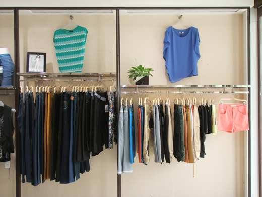 娅丽达店面形象展示