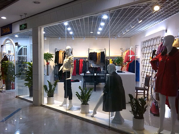 西子丝典店铺展示