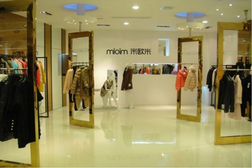 米欧米女装店终端形象