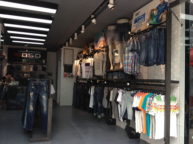 小魔怪牛仔河南博爱店