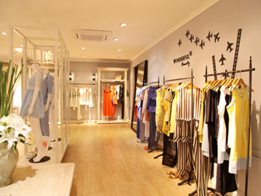 WONDERFUL品牌女装店面形象