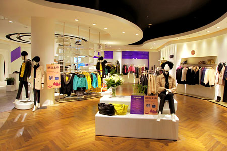 OZZO 欧尼迩品牌女装终端形象图