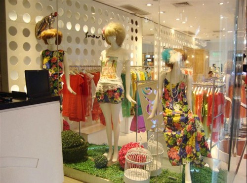 璱妠女装店铺形象图