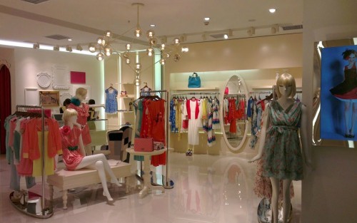 璱妠女装店铺形象图