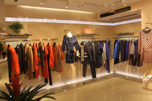 伊莎美诺店面展示