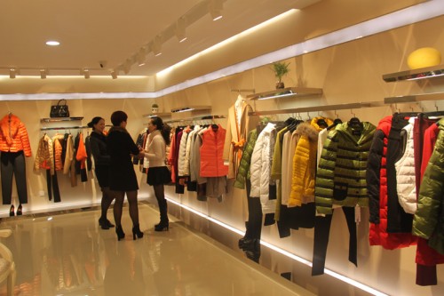 伊莎美诺店面展示