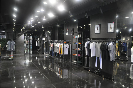 艾特时尚男装店面展示