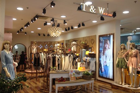 艾特时尚男装店面展示