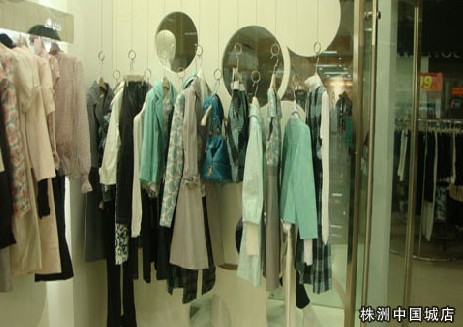 妆宜专卖店面展示