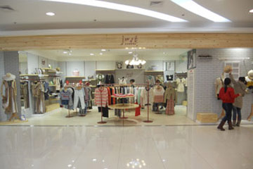 justsandra2013年店铺形象图