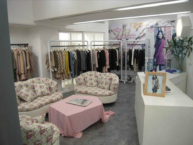 简约风情专卖店