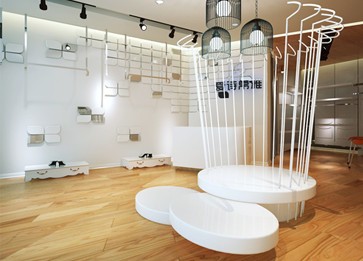 爱诗帛雅店面展示