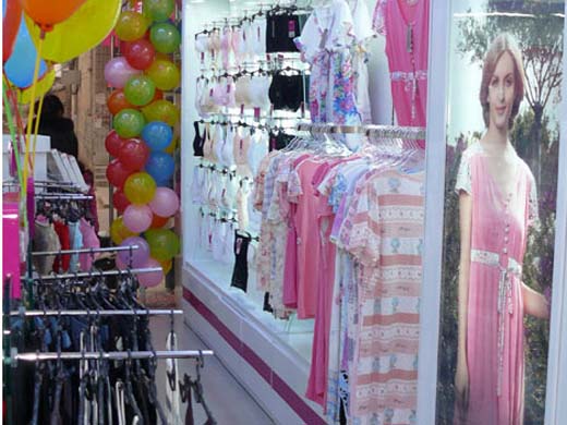 黛妮芳加盟店店面展示