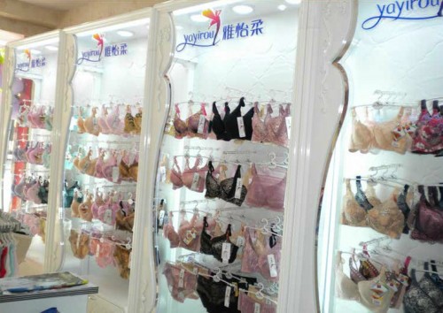 雅怡柔内衣店铺展示