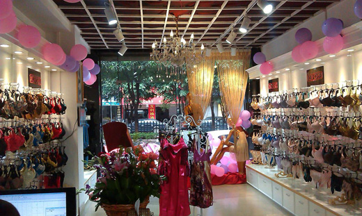 小妇人店面形象展示