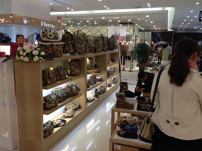 丹尼熊爱旅行——洛阳大商新玛特店