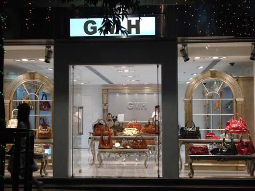 GMH品牌女包店面形象展示