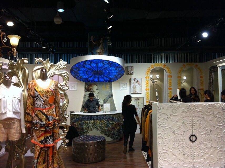 连奴店面形象展示