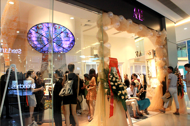 连奴店面形象展示