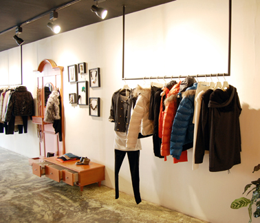 唇印LIPPRINT女装店面形象展示