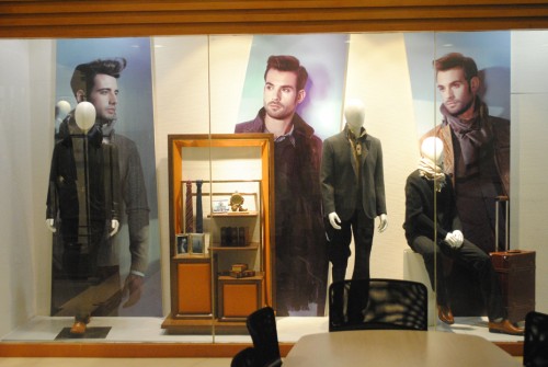 沙驰国际男装店铺展示