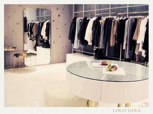 迹纳-LOLOGINA店铺形象图