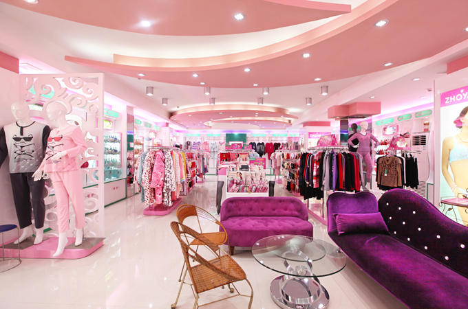 卓娅佳人店面展示