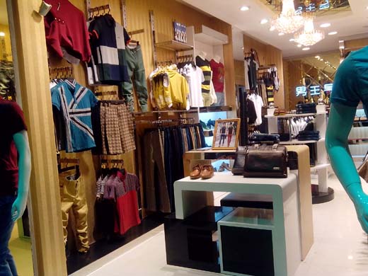 男主导店面形象图展示