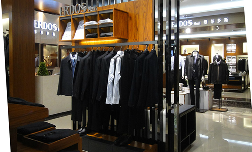 鄂尔多斯高级男装店面形象展示