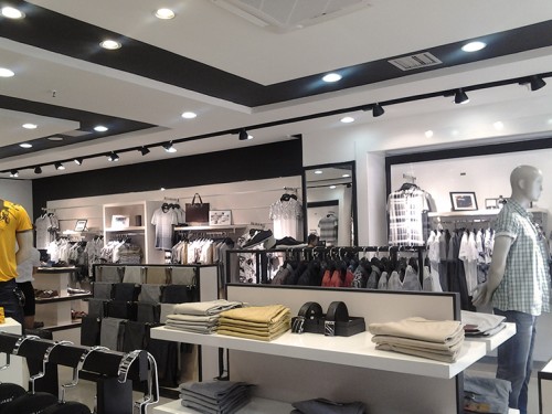 乔治爵士店面形象展示