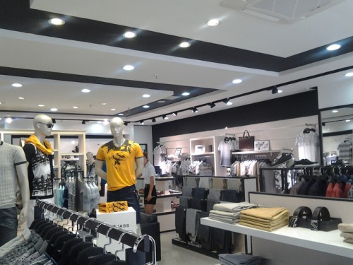 乔治爵士店面形象展示