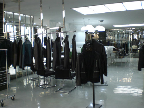 另一面男装店面展厅