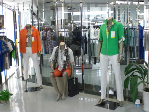 另一面男装店面展厅